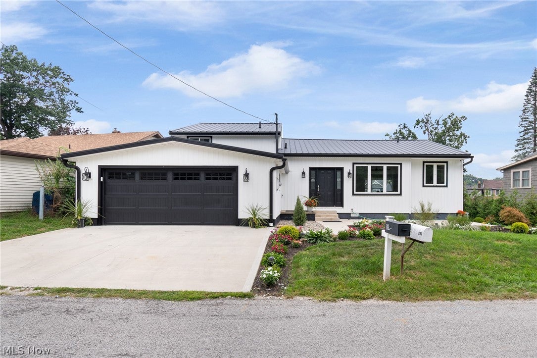 253 Aqua Boulevard