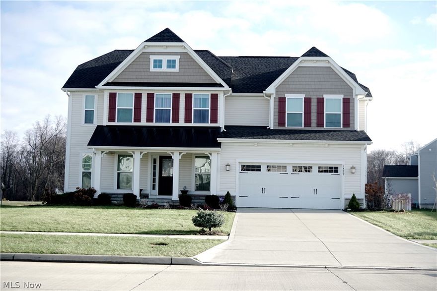 Just what you have been waiting for - A home in Tiberon Trace top rated Highland LSD schools. Live in this premier a lot with pond and plenty of green space. This colonial has many upgrades with hard wood floor, Gourmet Kitchen w/ granite countertops and center island and the owners suite includes a glamour bath w/ tile walk-in shower, jacuzzi tub and two walk-in closets, 3 additional bedrooms and bath. 5th bedrooms currently uses play area. Office or Guest room suite on first floor with walk-in shower. Backyard completly fenced and Lawn sprinkler system installed.Yard professionally maintained. Nothing to do just move in. Make this beautiful home yours!!!!!!