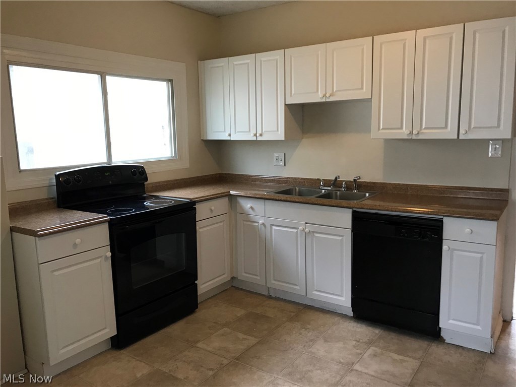 Bacon Crestland Park - Residential Lease