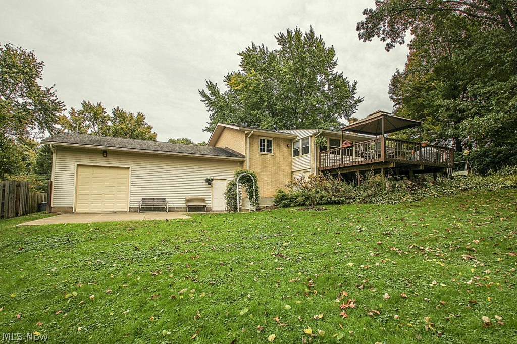 Monroe Manor - Residential