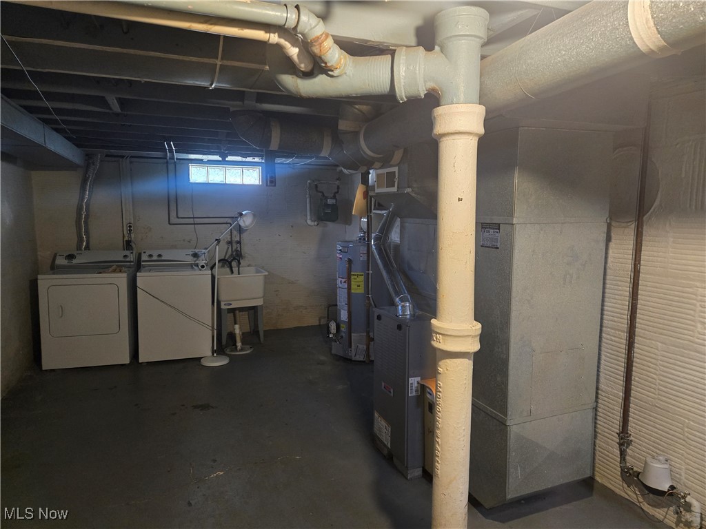 807 Caddo Avenue, Akron, Ohio image 32