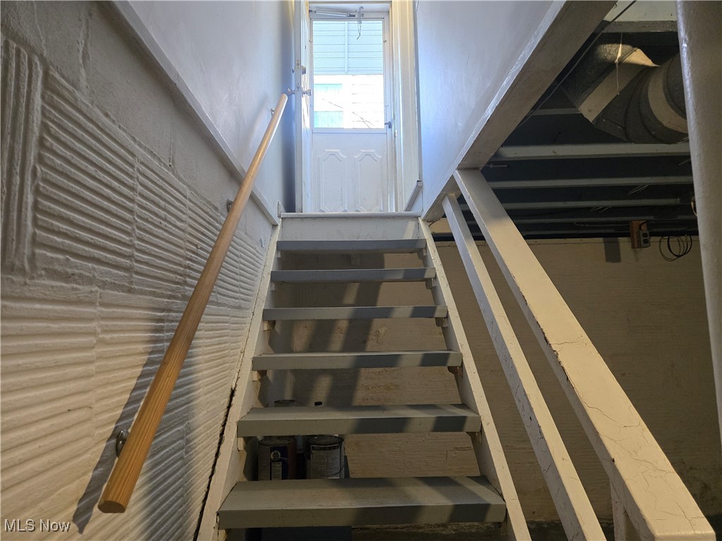 807 Caddo Avenue, Akron, Ohio image 34
