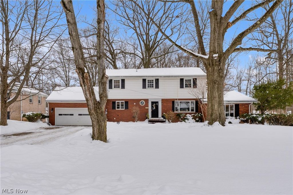 Photo of 6829 Katahdin Drive, Poland, OH 44514 (MLS # 5183531)