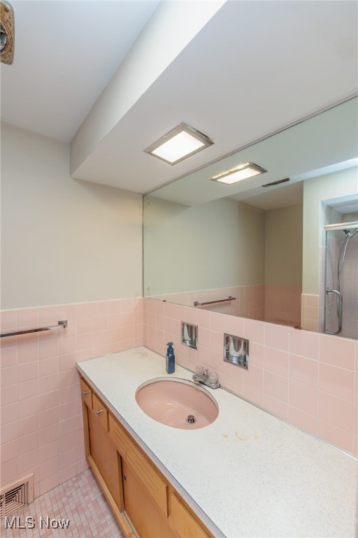 Rapid Transit Land Sales Compa - Residential