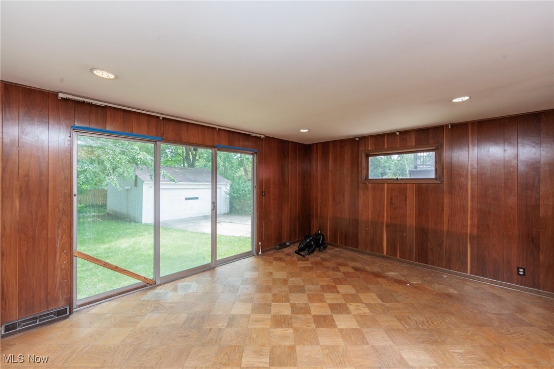 Rapid Transit Land Sales Compa - Residential