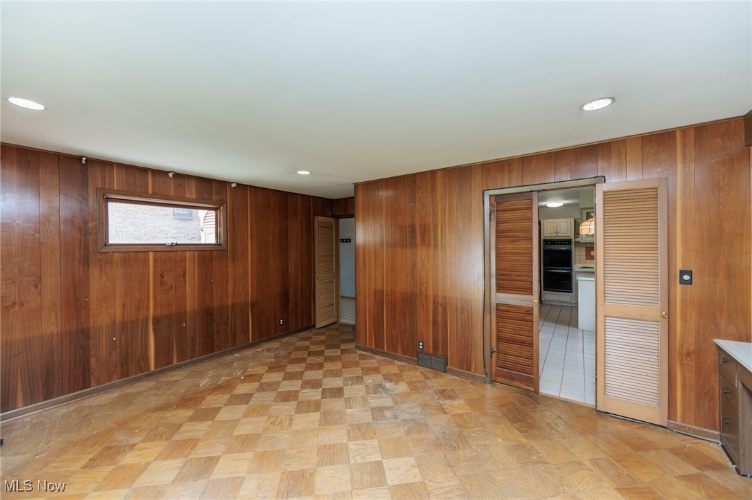 Rapid Transit Land Sales Compa - Residential