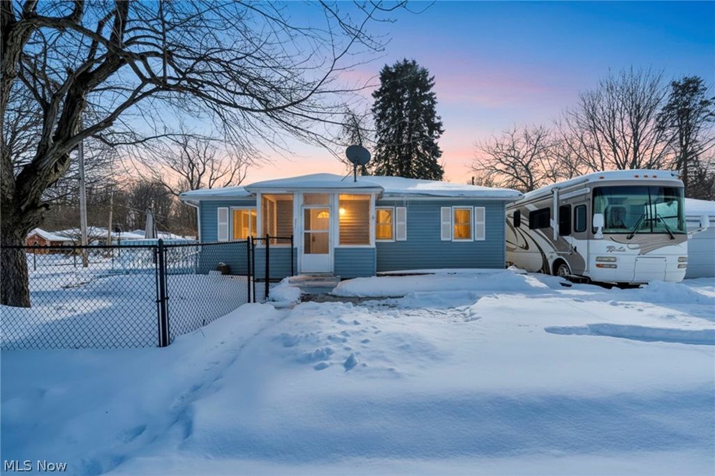 Photo of 2380 Delaware Avenue, Akron, OH 44312 (MLS # 5186436)