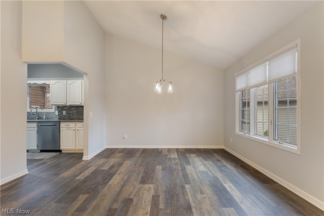 Belden Park Condo - Residential