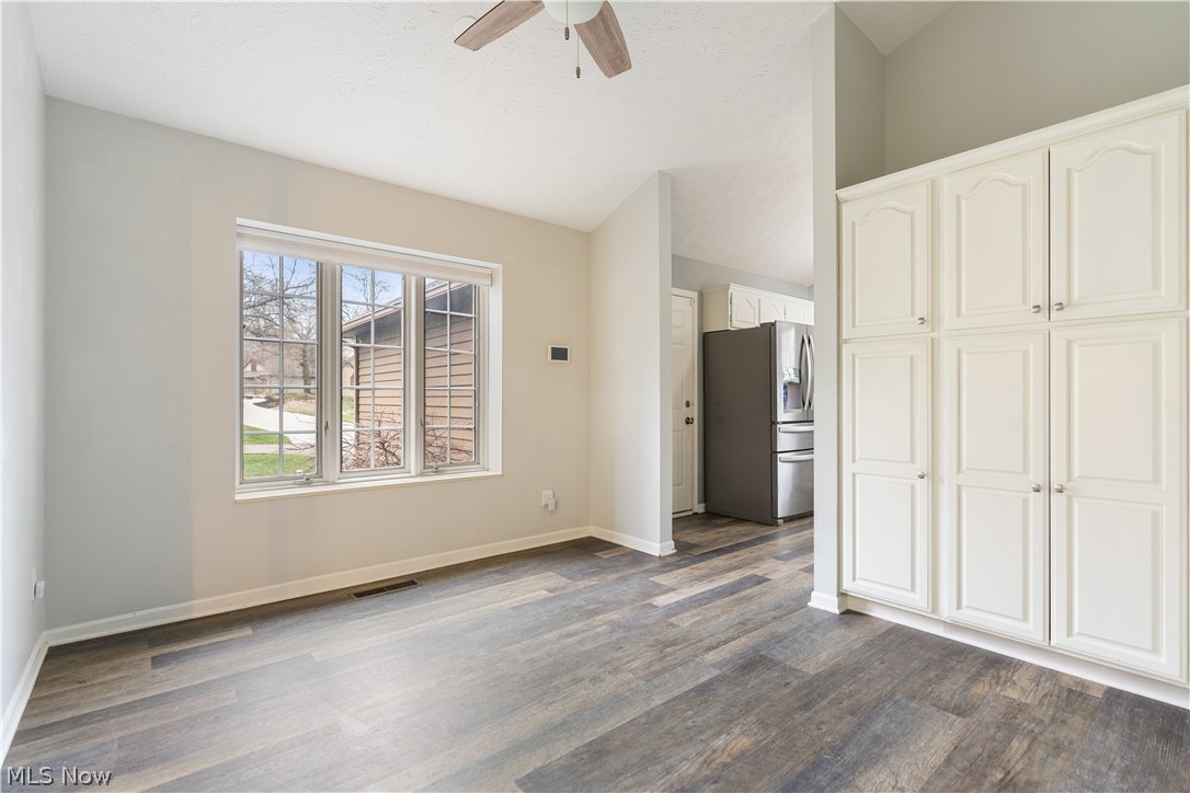 Belden Park Condo - Residential