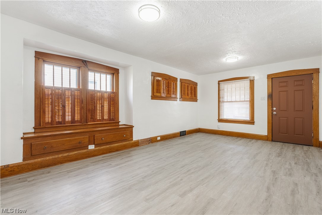 City/Youngstown - Residential