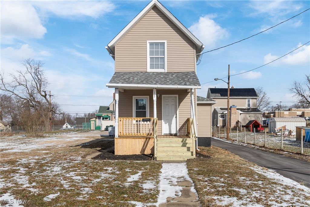 Photo of 1747 5th Street SE, Canton, OH 44707 (MLS # 5183141)