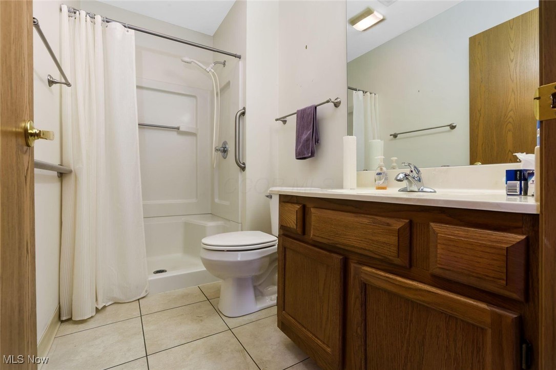 1329 Hillview Circle, Newark, Ohio image 28
