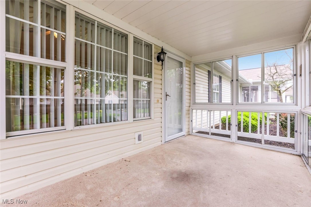 1329 Hillview Circle, Newark, Ohio image 8