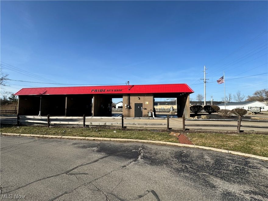 Ever dream of being your own boss or are you looking for additional income? Her is your opportunity to own a car wash in the City of Chardon!!!