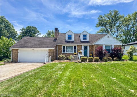 Photo for 421 Wildwood Drive