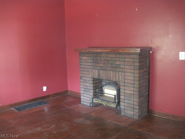 Thomas Struthers Add 01 - Residential