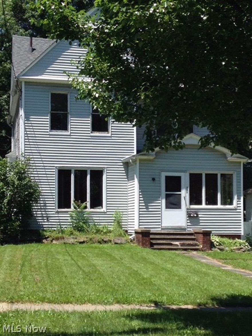 This 1892 sq. ft. 2-story home is currently zoned Multi-Family but could be converted back to a single family home very easily.  3 bedrooms, 2 full baths, basement, hardwood floors, lots of storage  , 2nd driveway off of Beechler Street.  Great Investment Property.  Needs some TLC but has good bones.