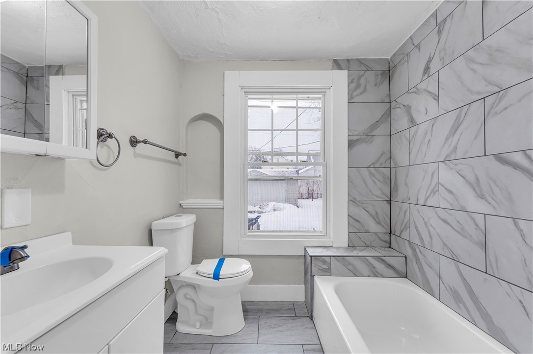 Highlands Lee Cedar Roads - Residential Lease