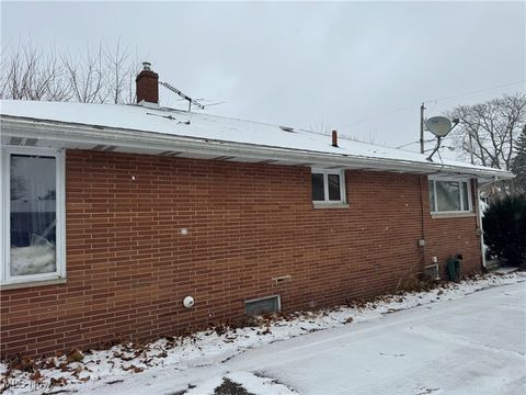 Tiny photo for 532 Lamont Street, Akron, OH 44305 (MLS # 5179211)