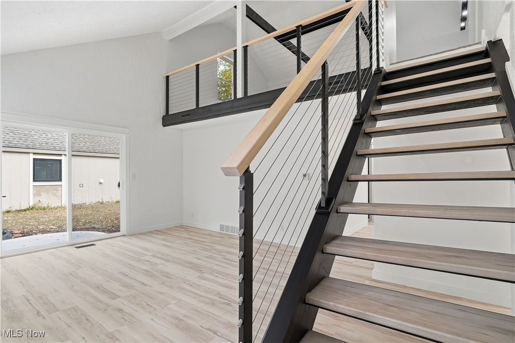 Photo of 4911 Washington Avenue, Lorain, OH 44052 (MLS # 5167643)