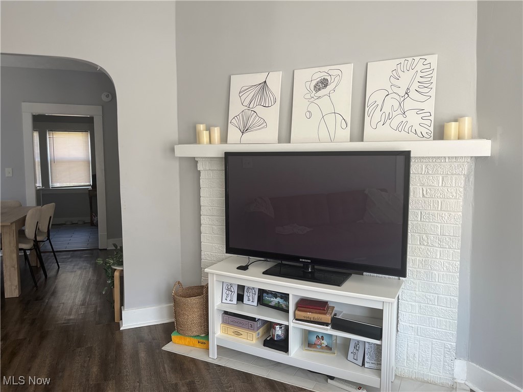 Lakewood, Ohio 44107, United States, 2 Bedrooms Bedrooms, ,1 BathroomBathrooms,Residential,Pending,124587