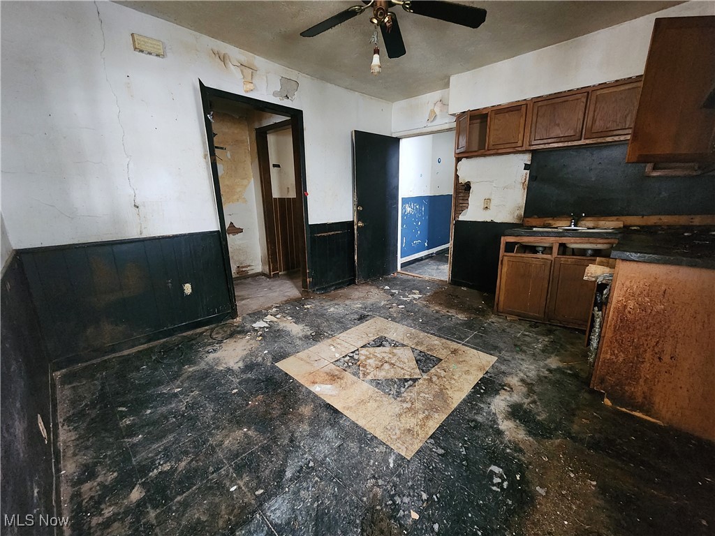 Crawford Realty Cos London Ro - Residential Income