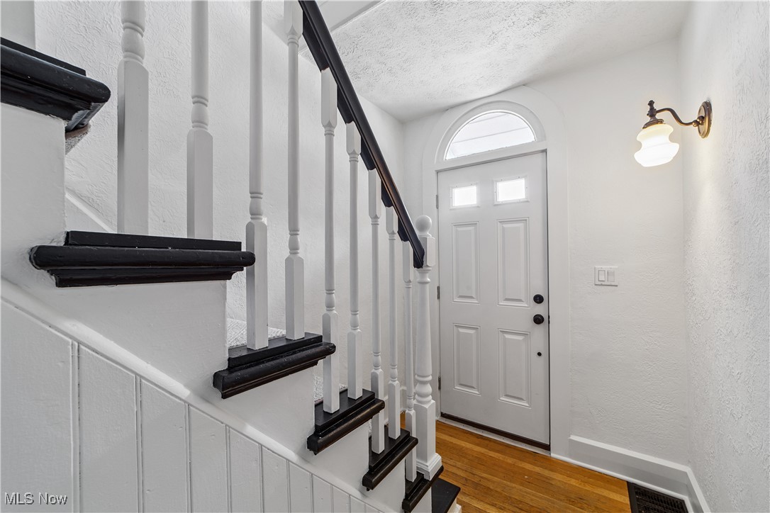 1932 W 52nd Street
