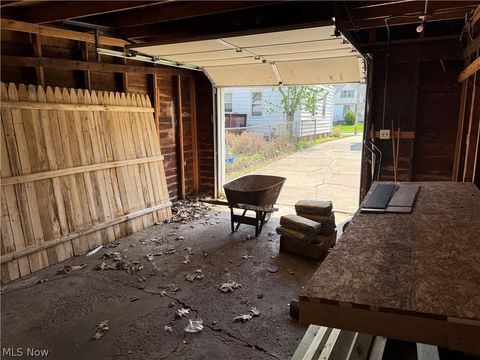 Tiny photo for 4606 Lincoln Avenue, Parma, OH 44134 (MLS # 5203056)