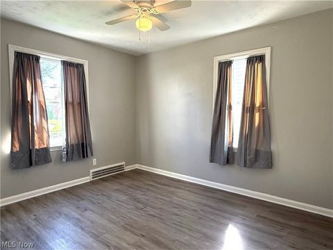 Tiny photo for 4606 Lincoln Avenue, Parma, OH 44134 (MLS # 5203056)