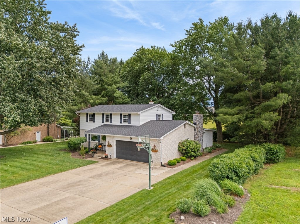 Photo of 2500 Hume Street NW, North Canton, OH 44720 (MLS # 5217883)