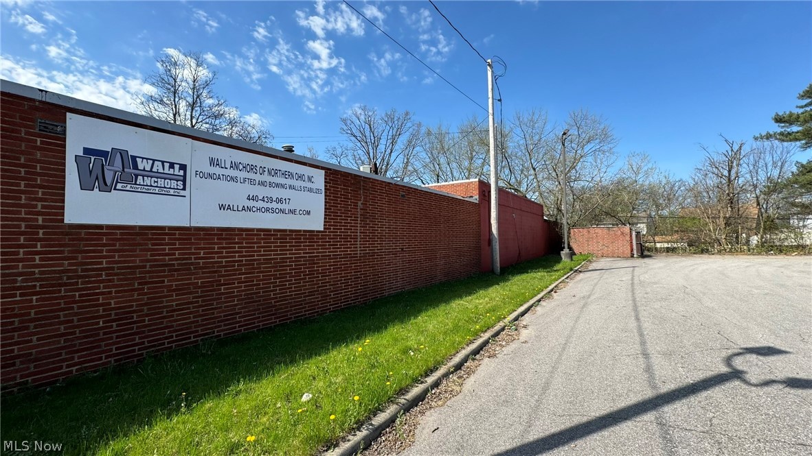 Wellmons Realty Companys Cle - Commercial Sale