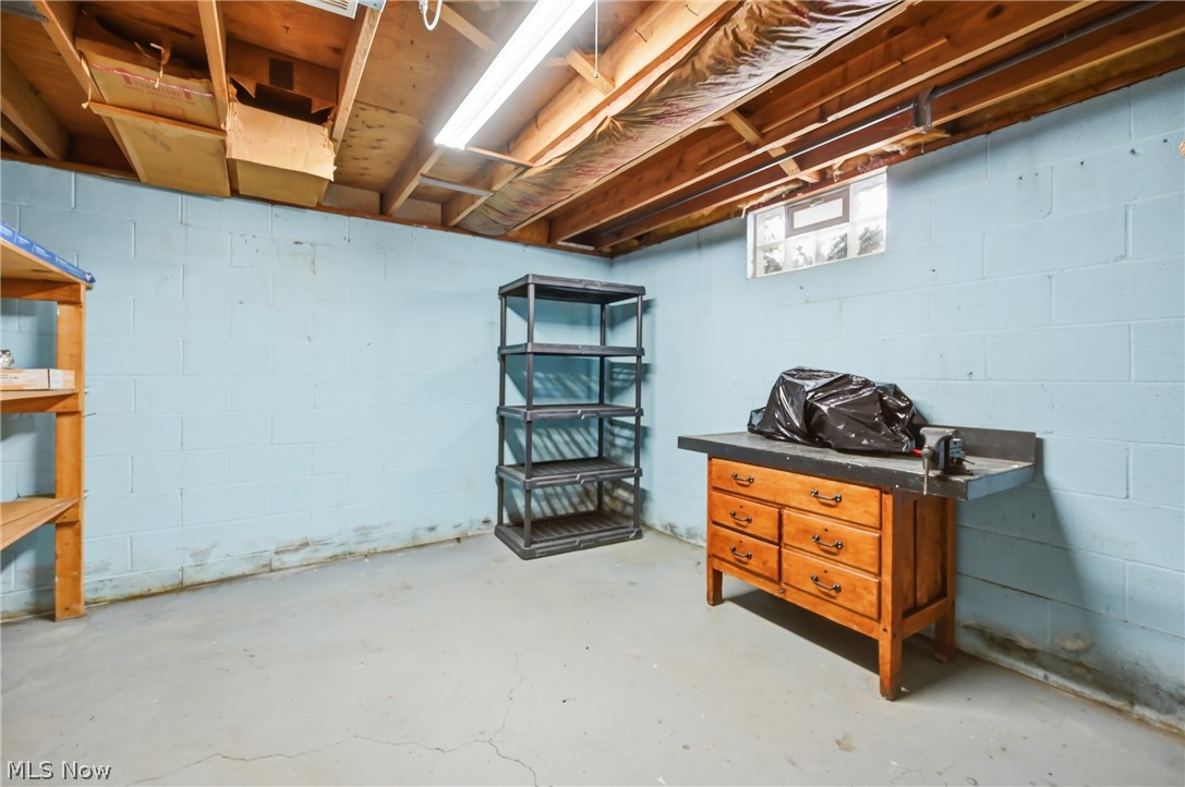 Kirk Manor - Residential