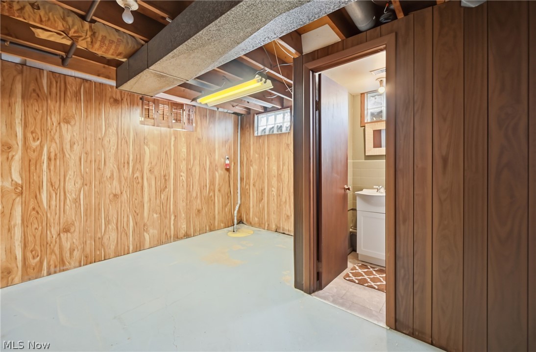 Kirk Manor - Residential