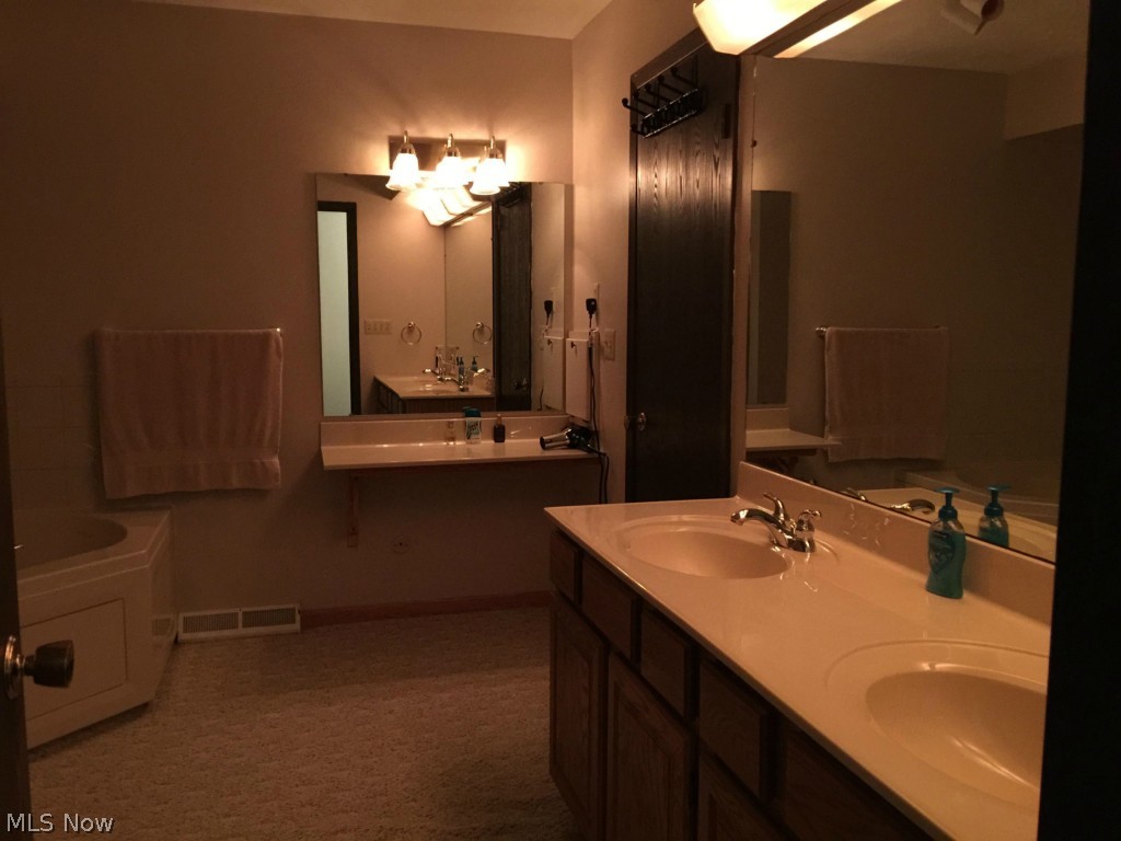 Great Salt Spgs 16 Sec 18 - Residential