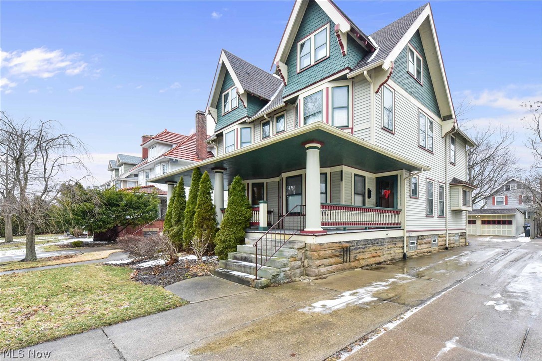 C C Southerns - Residential Lease