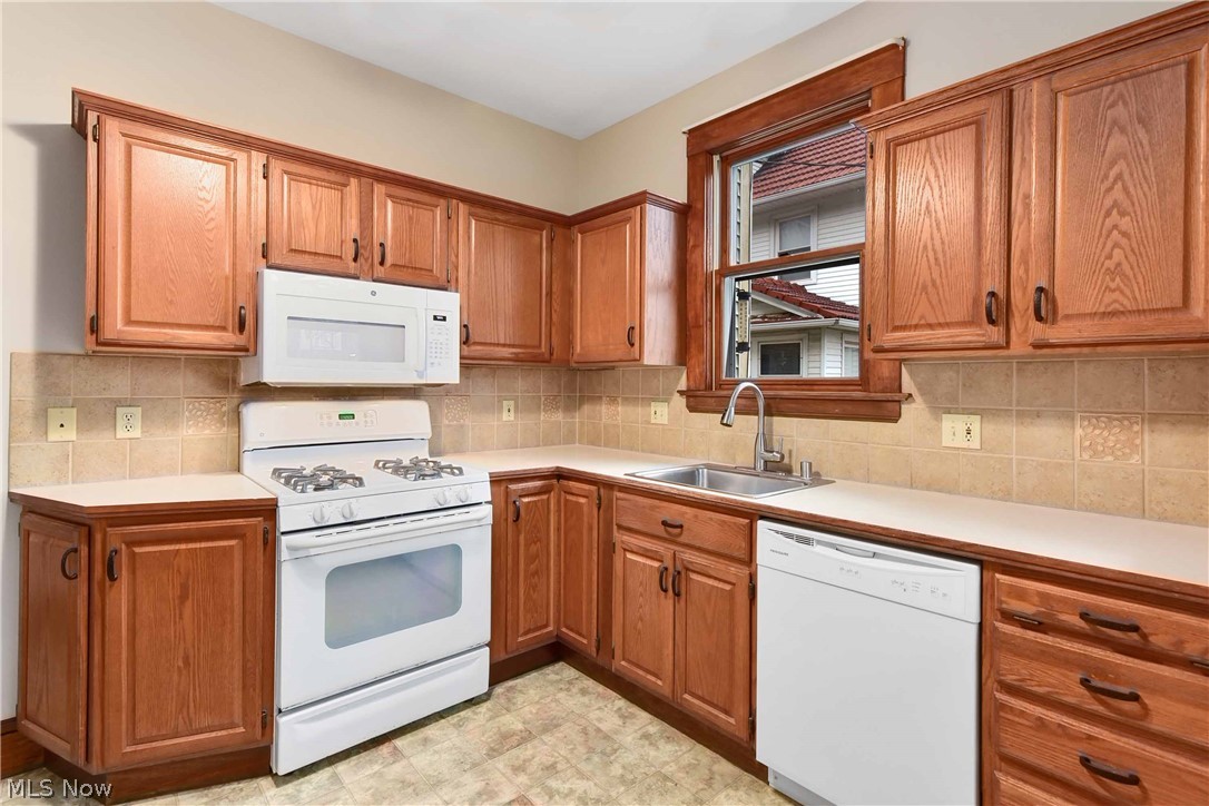 C C Southerns - Residential Lease