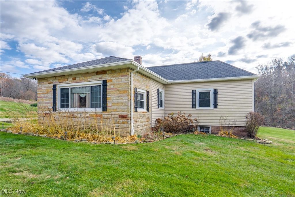 Photo of 4943 Martin Drive SE, East Sparta, OH 44626 (MLS # 5175762)