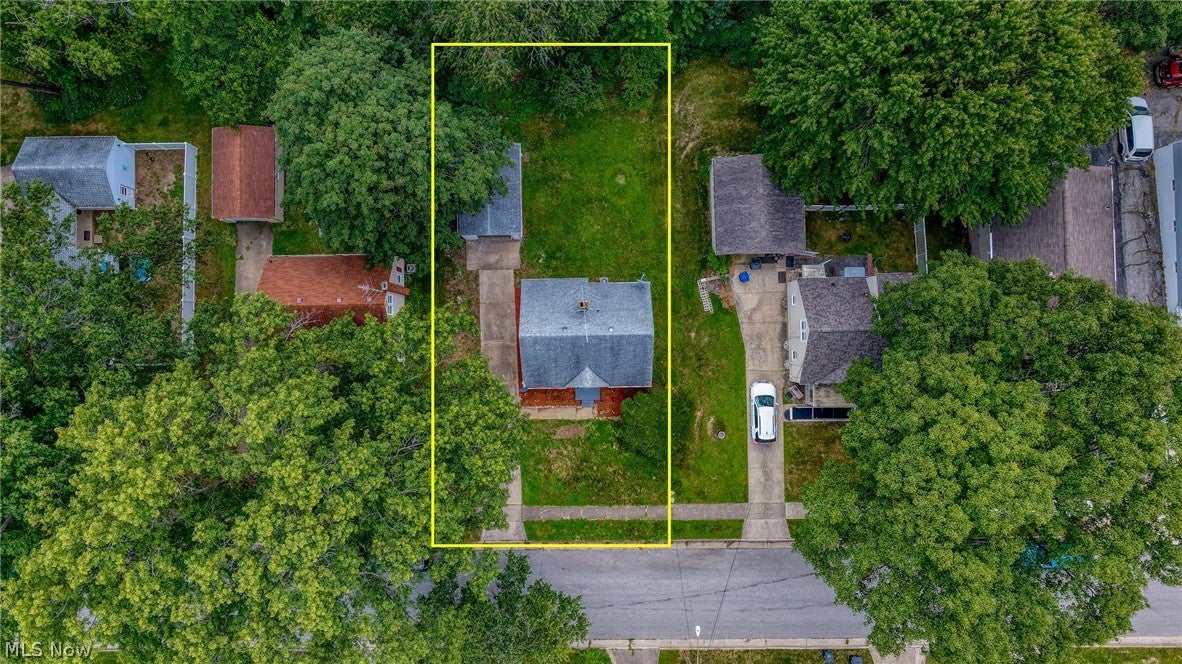 106 E Dresden Avenue