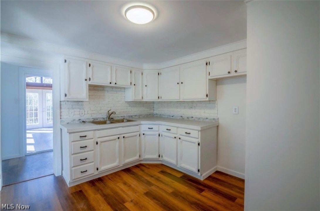 1453 Roosevelt Avenue