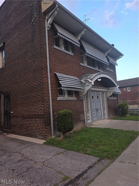Tiny photo for 5337 Dolloff Road, Cleveland, OH 44127 (MLS # 5240833)