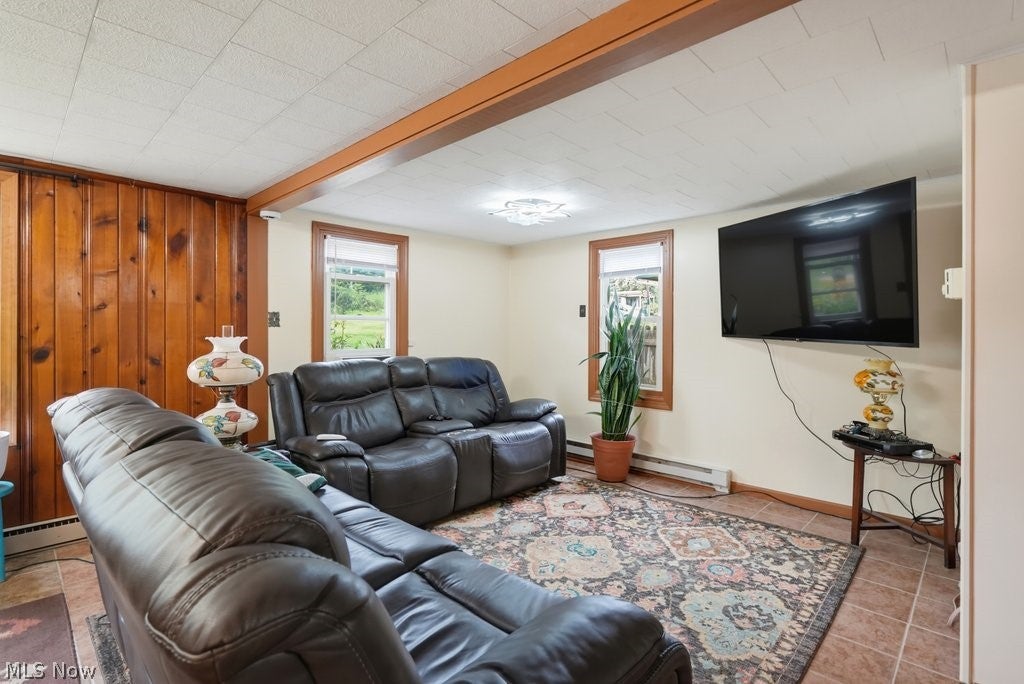 2072 Hilltop Drive