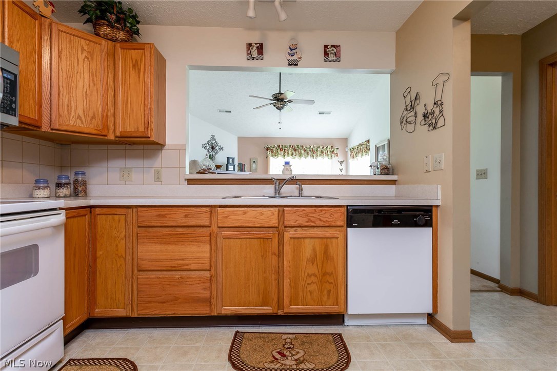 Stonebridge Glen Condo Ph I - Residential