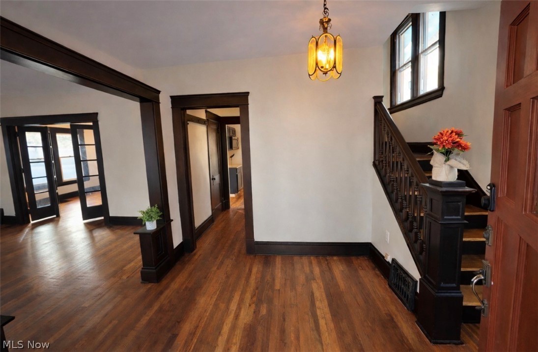 10409 Fidelity Avenue