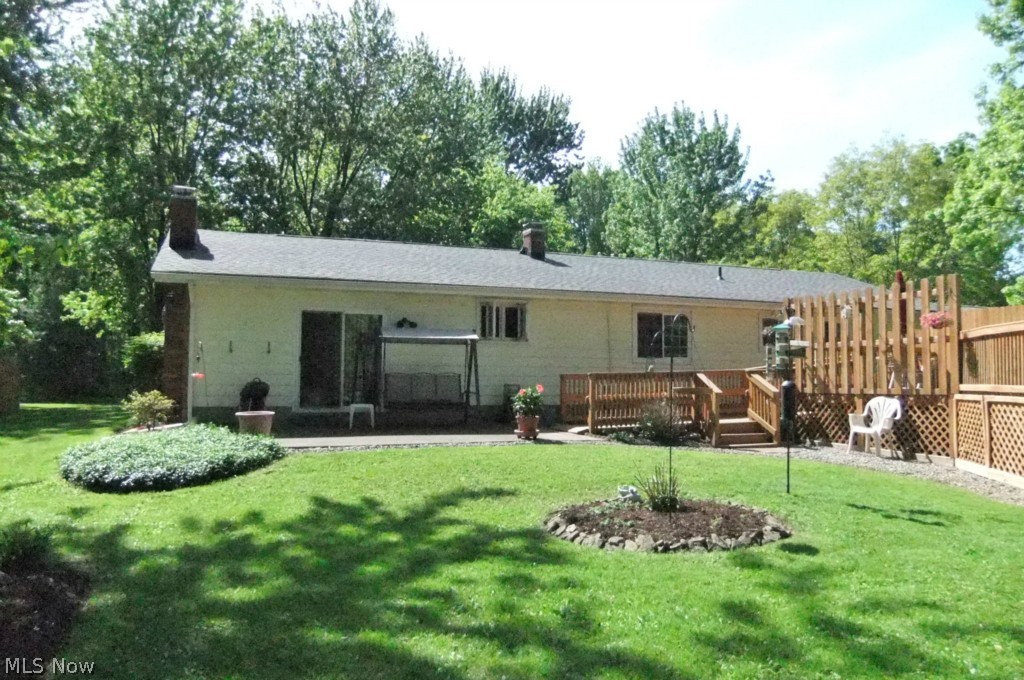 Hallmark Manor 01 - Residential