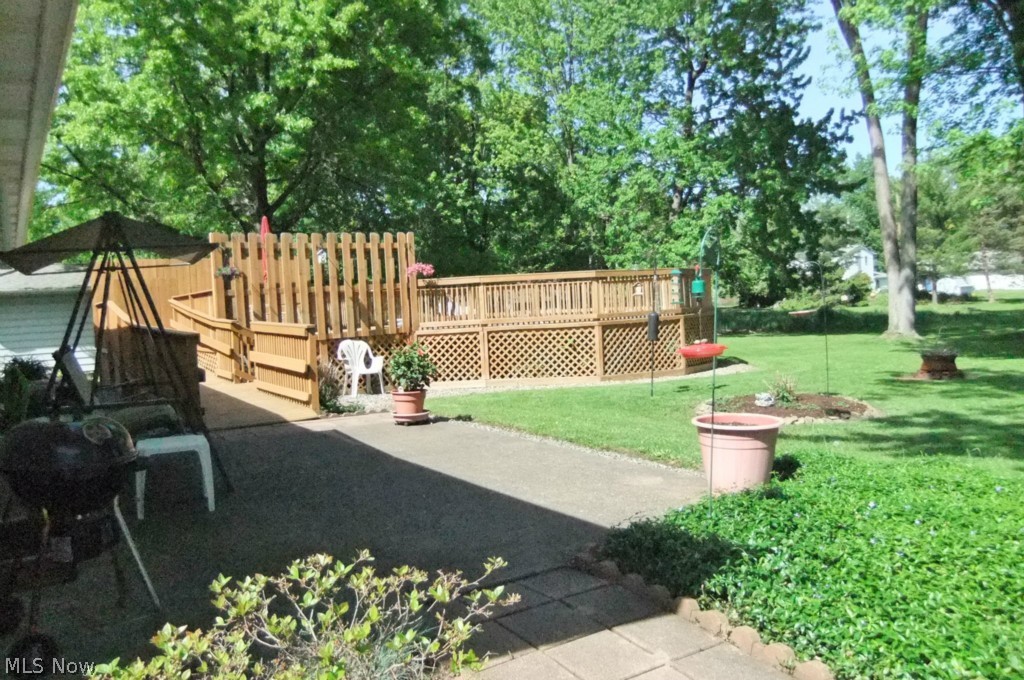 Hallmark Manor 01 - Residential