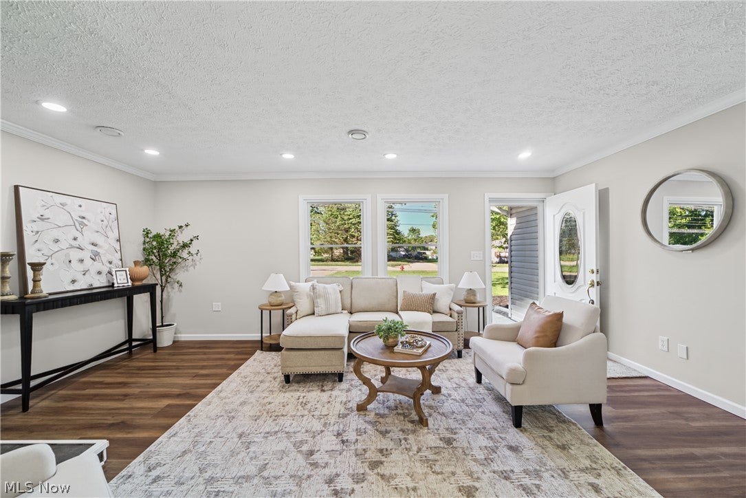 3702 Laurel Road