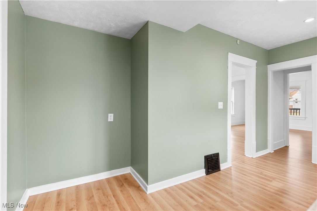 1122 Sherman St, Akron, Ohio image 11