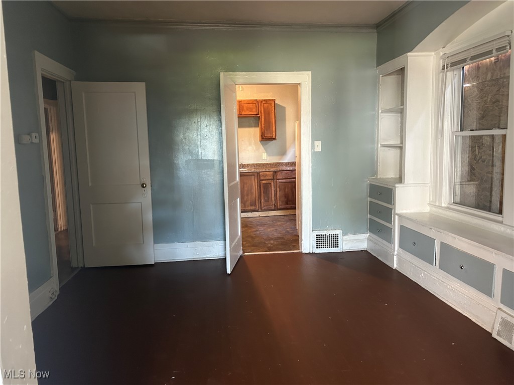 Crawford Woodhill - Residential Income