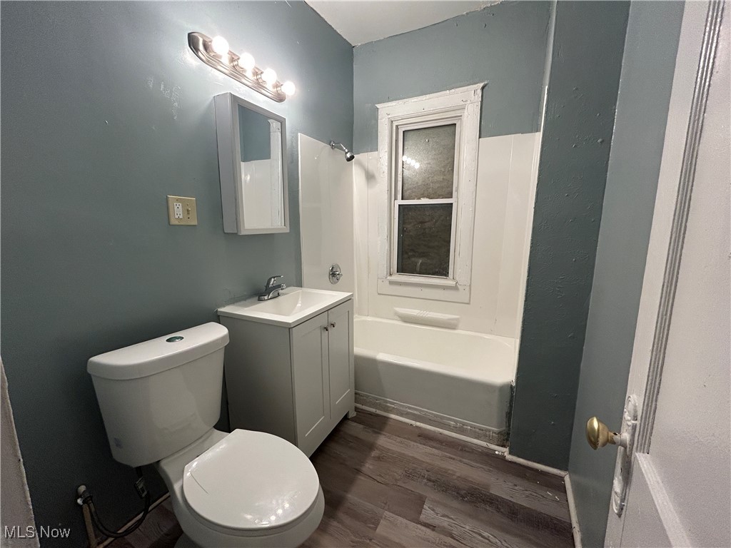 Crawford Woodhill - Residential Income