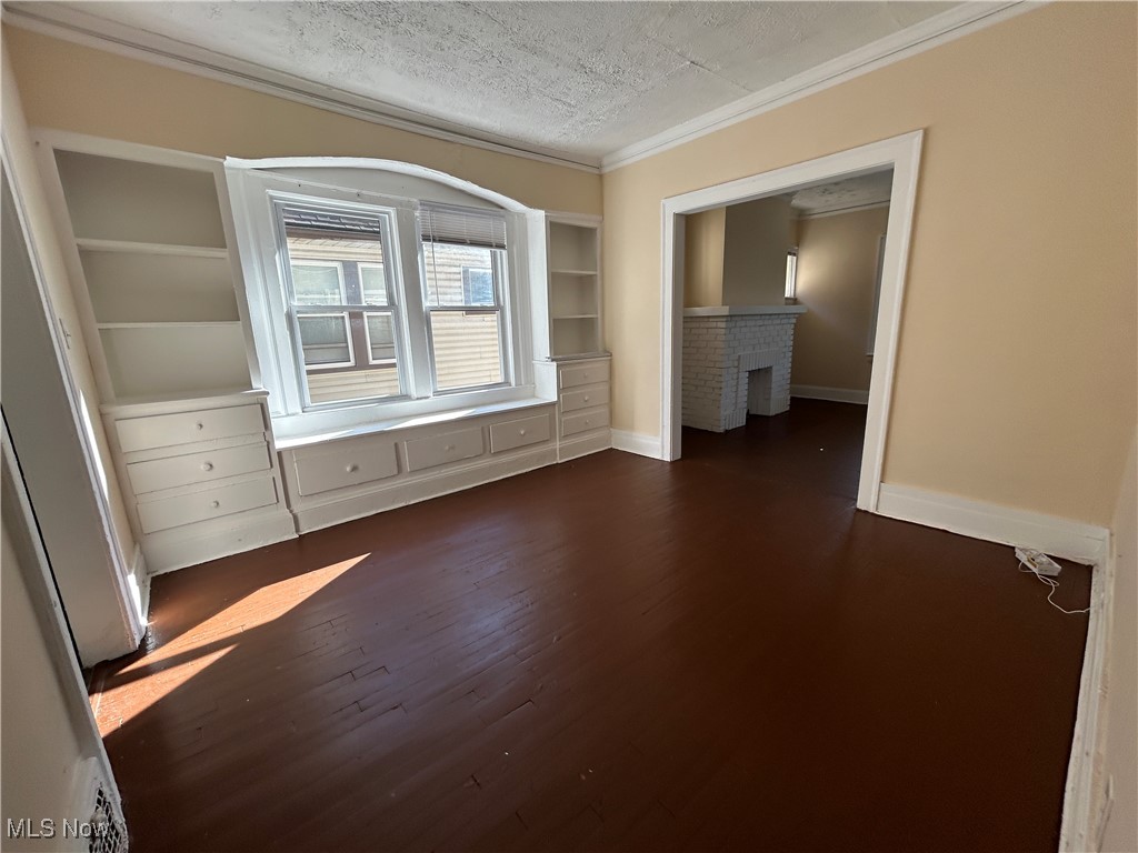 Crawford Woodhill - Residential Income